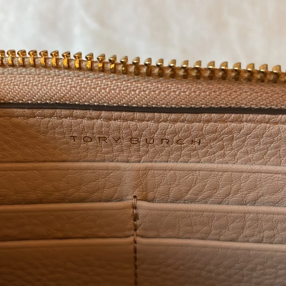 Tory Burch Blush Pink Zip-Around Leather Wallet with Gold Logo